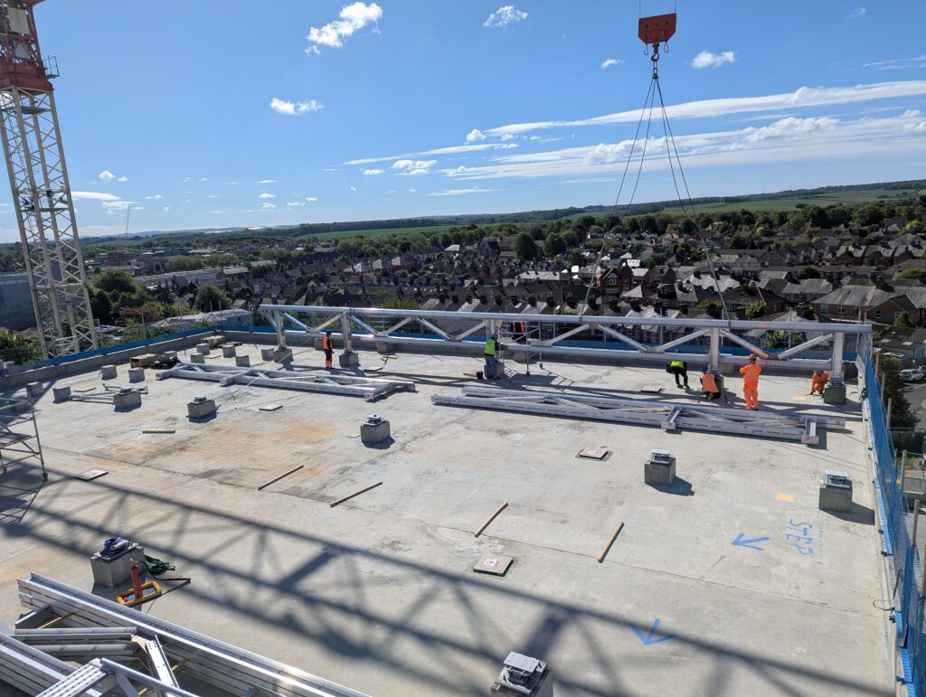 Aluminium parts being installed on the roof of the new Emergency Department and Critical Care Unit